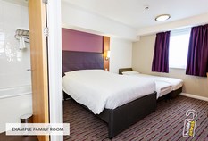 /imageLibrary/Images/5936 airport hotel premier inn example family room