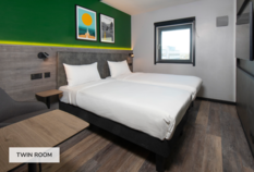 /imageLibrary/Images/10627 LGW Ibis Styles twin room.png