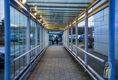 /imageLibrary/Images/5887 stansted airport radisson blu walkway