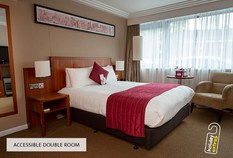 /imageLibrary/Images/5934 manchester crowne plaza accessible room