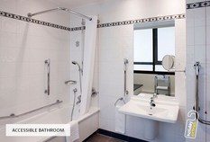 /imageLibrary/Images/5988 london heathrow airport best western accessible bathroom
