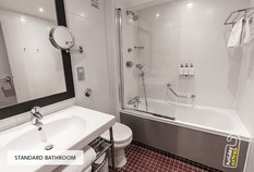 /imageLibrary/Images/6265 london heathrow airport radisson hotel 4 standard bathroom