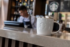 /imageLibrary/Images/6649 gatwick airport holiday inn worth starbucks