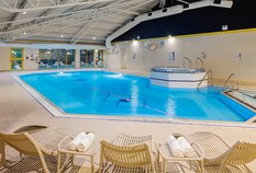/imageLibrary/Images/8032 SOUTHAMPTON HOLIDAY INN EASTLEIGH swimming pool
