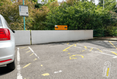 /imageLibrary/Images/8345 heathrow holiday inn slough windsor accessible parking space.png