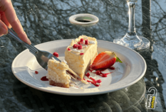 /imageLibrary/Images/8377 gatwick stanhill court cheesecake.png