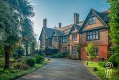 /imageLibrary/Images/8377 gatwick stanhill court exterior driveway.png
