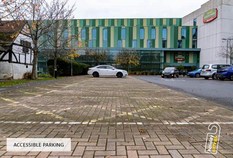 /imageLibrary/Images/925/15 6055 london gatwick airport courtyard by marriott Accessible Parking