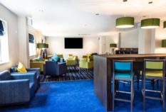 /imageLibrary/Images/Manchester Holiday Inn Bar.png