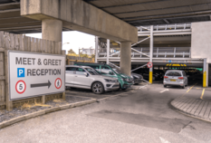 /imageLibrary/Images/gatwick airparks meet greet entrance.png
